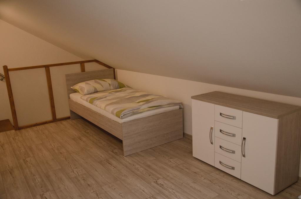 Apartment Lidicka Slavkov, 4 Person Sławków Zewnętrze zdjęcie